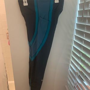 Super cute blue grey leggings